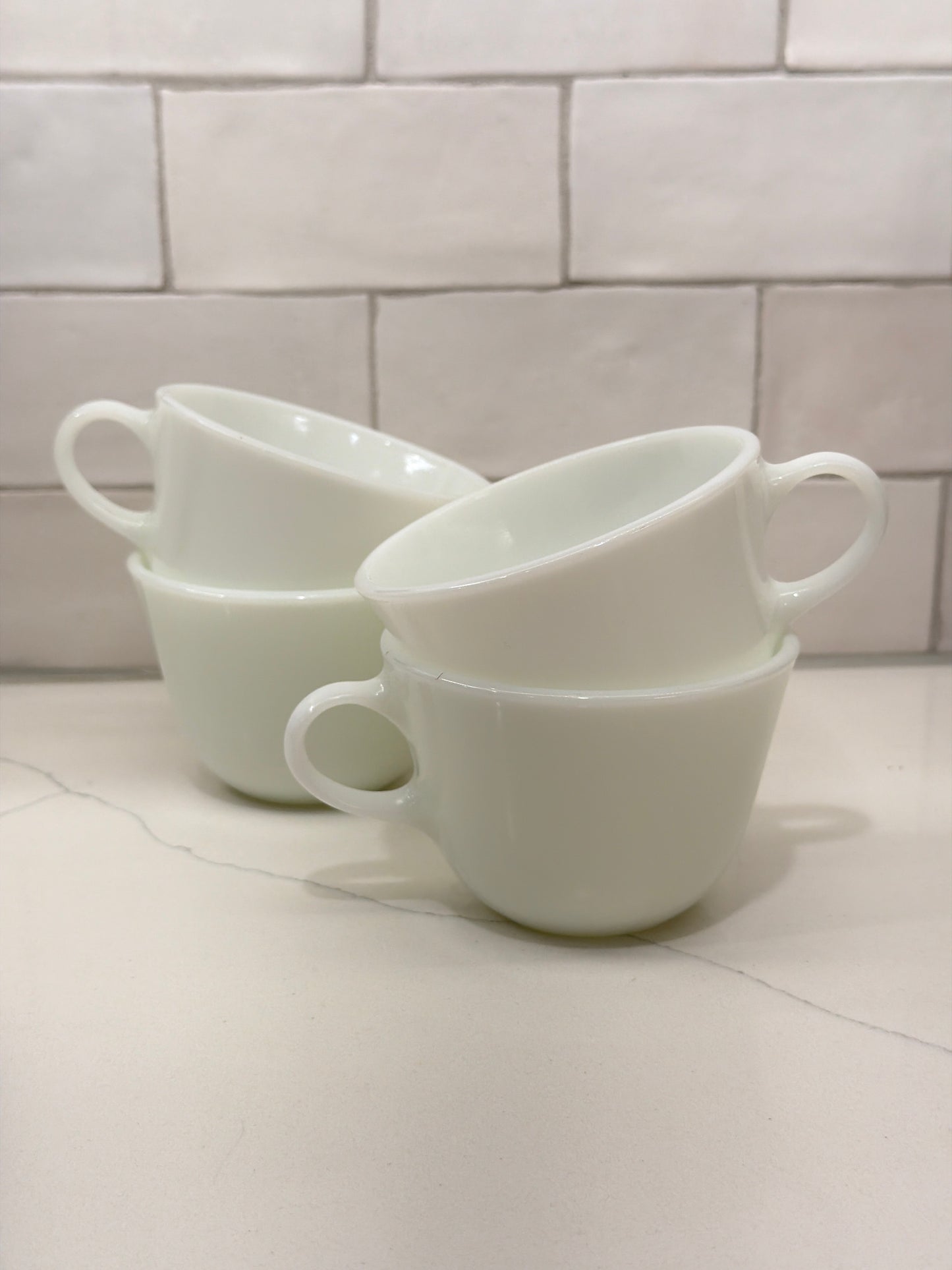 S/6, Vintage Pyrex Milk Glass Mug