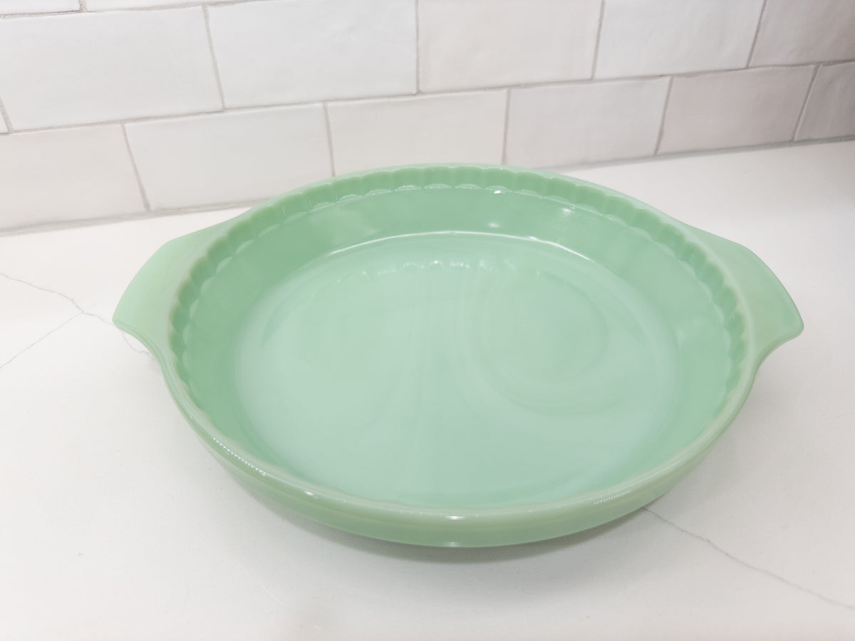 Vintage Anchor Hocking Fire-King Jadeite 2000 Pie Plate w/ Fluted Rim