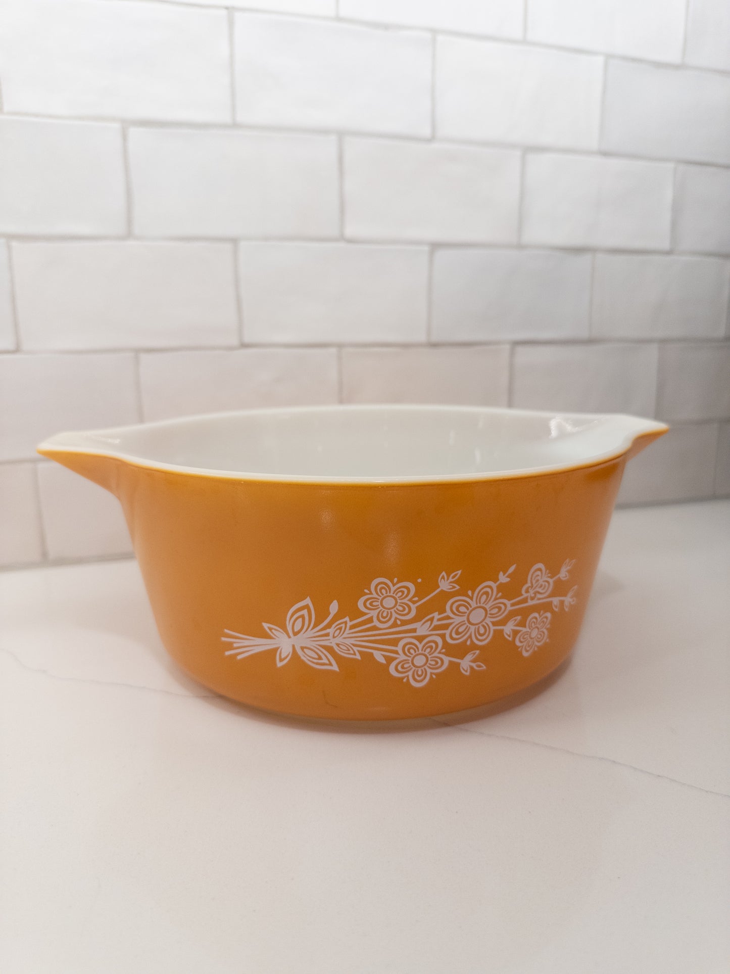 Vintage Pyrex 475 Butterfly Gold Cinderella Casserole Dish