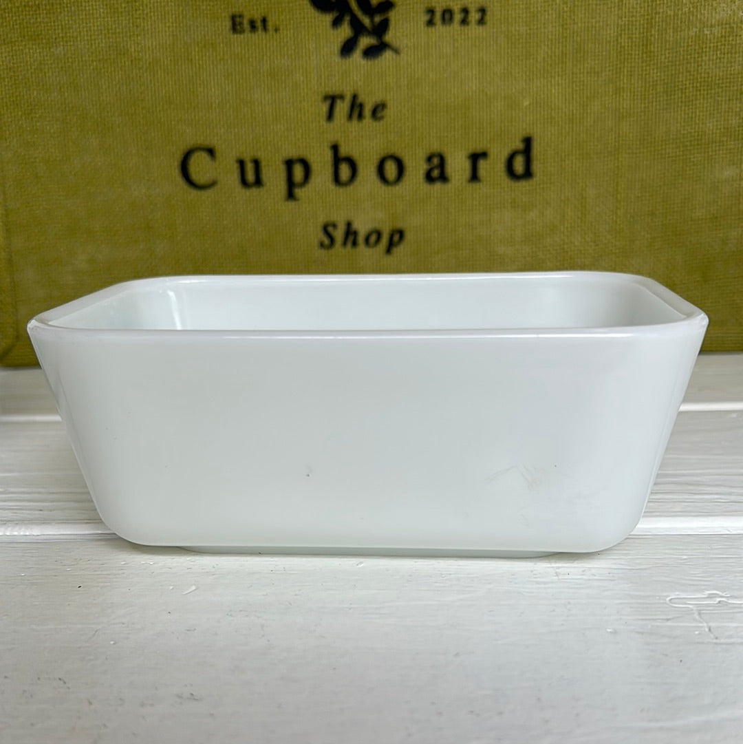 Vintage Pyrex Butterprint Fridgie 502 w/o Lid