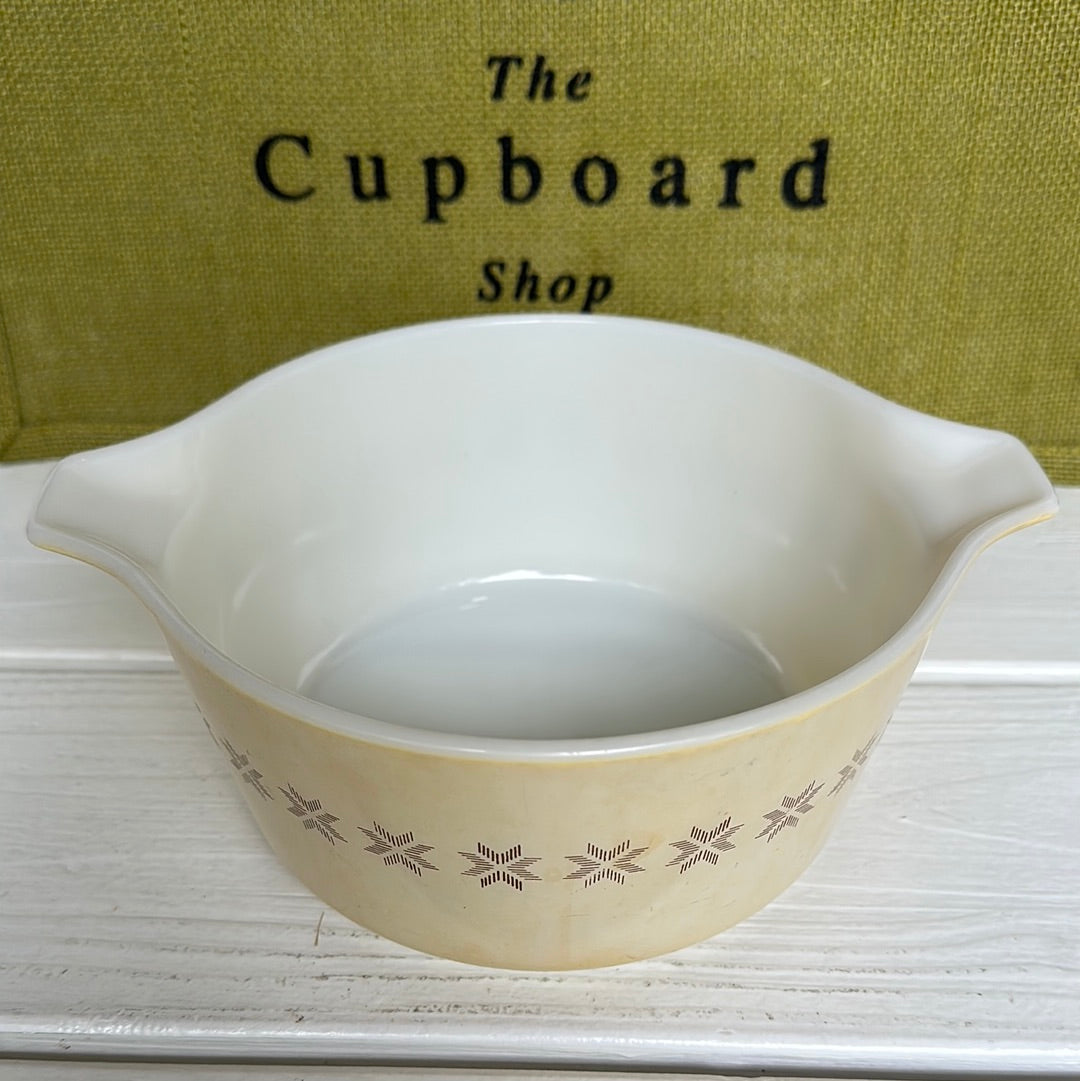 Vintage Pyrex 474 Town & County Casserole Dish