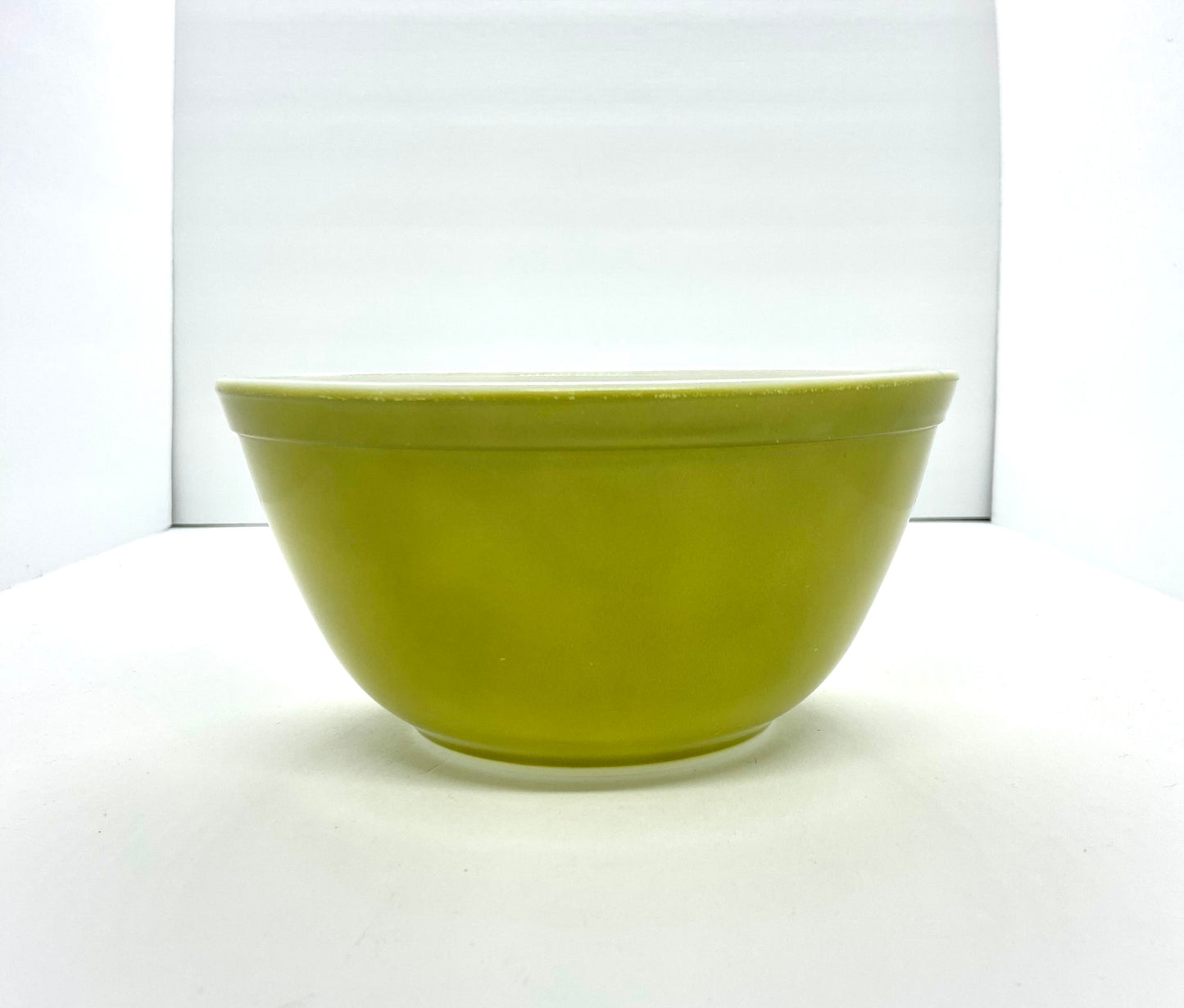 Vintage 70's 1.5 QT Pyrex Mixing Bowl Excellent Condition