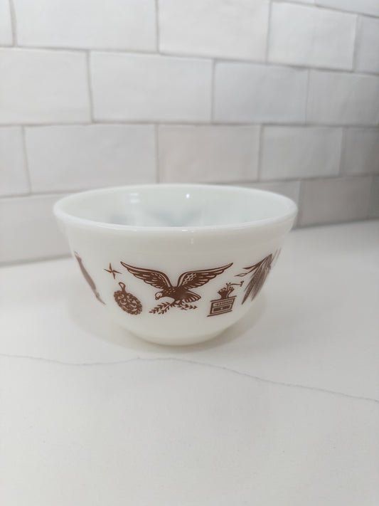 Vintage Pyrex 401 'Early American' Mixing Bowl