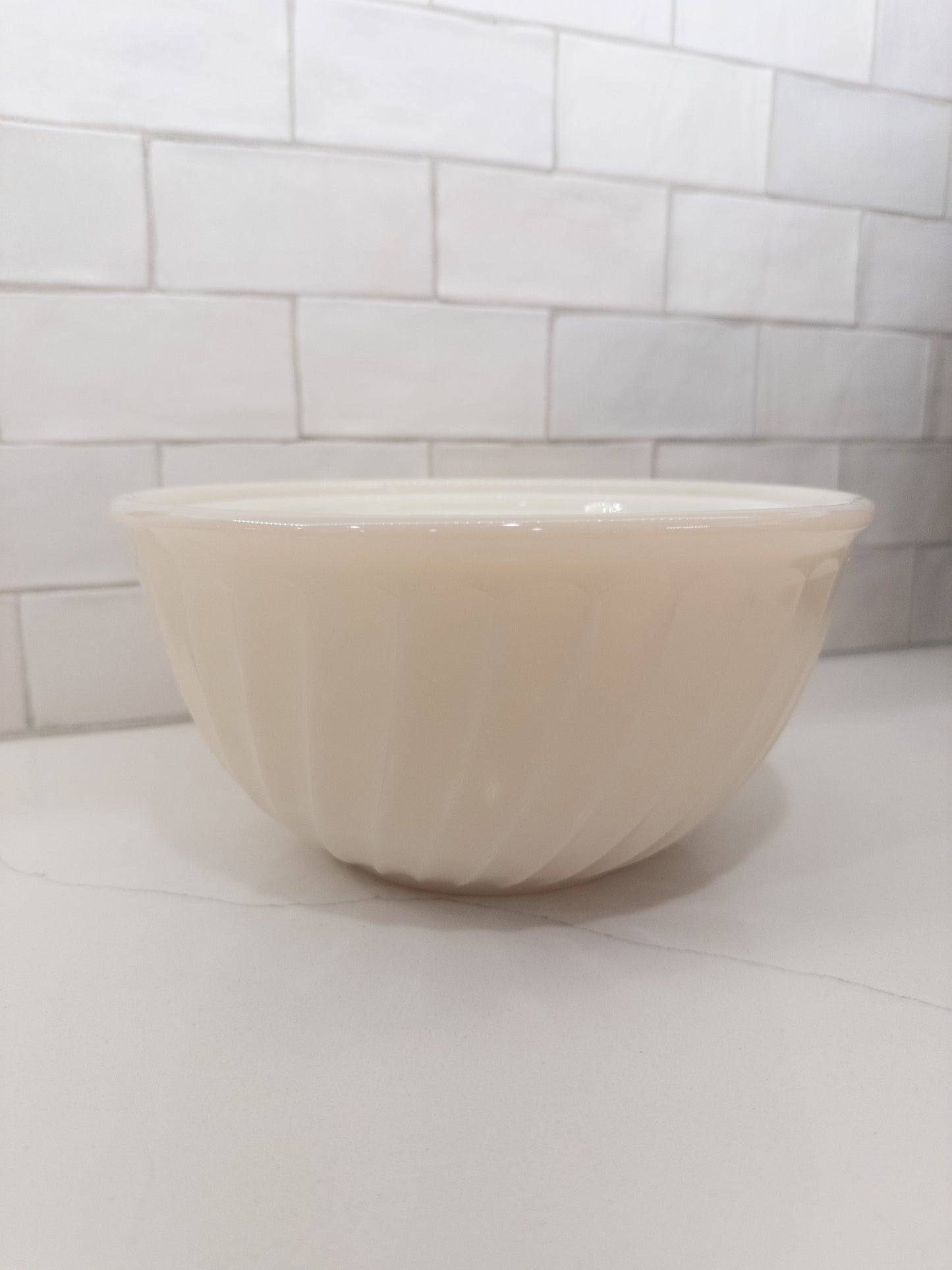 S/4, Vintage Fire King Ivory Swirl Mixing Bowl