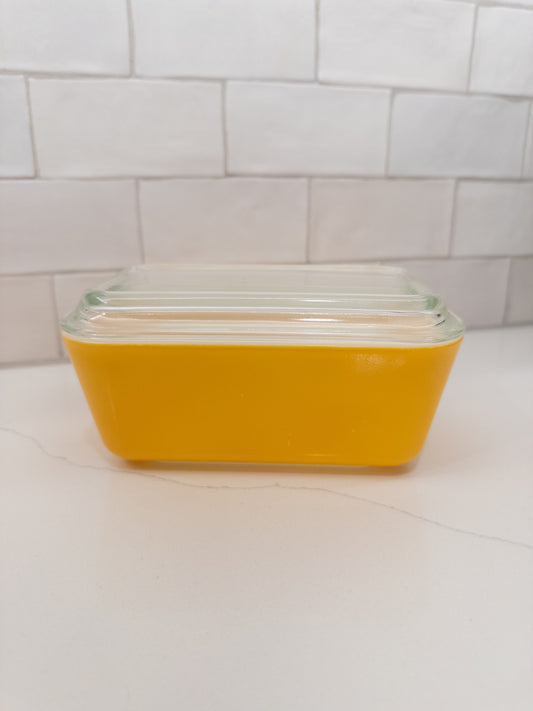 Vintage Pyrex 502 Yellow Refrigerator Dish w/ Lid