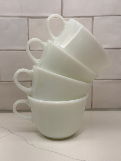S/6, Vintage Pyrex Milk Glass Mug
