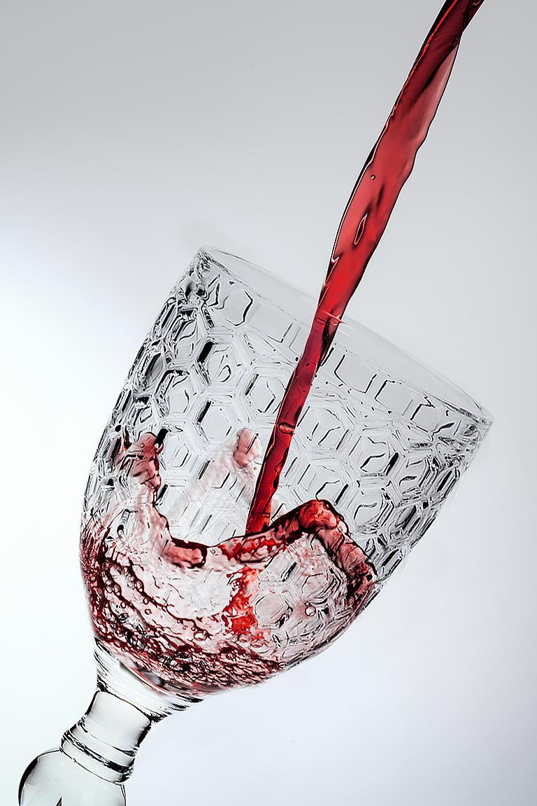Honeycomb Wine Glass
