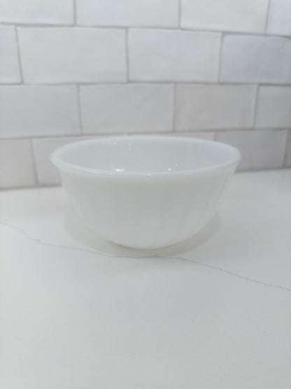 Vintage Anchor Hocking Fire King 6" Milk Glass Swirl Bowl