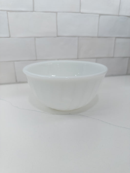 Vintage Anchor Hocking Fire King 6" Milk Glass Swirl Bowl