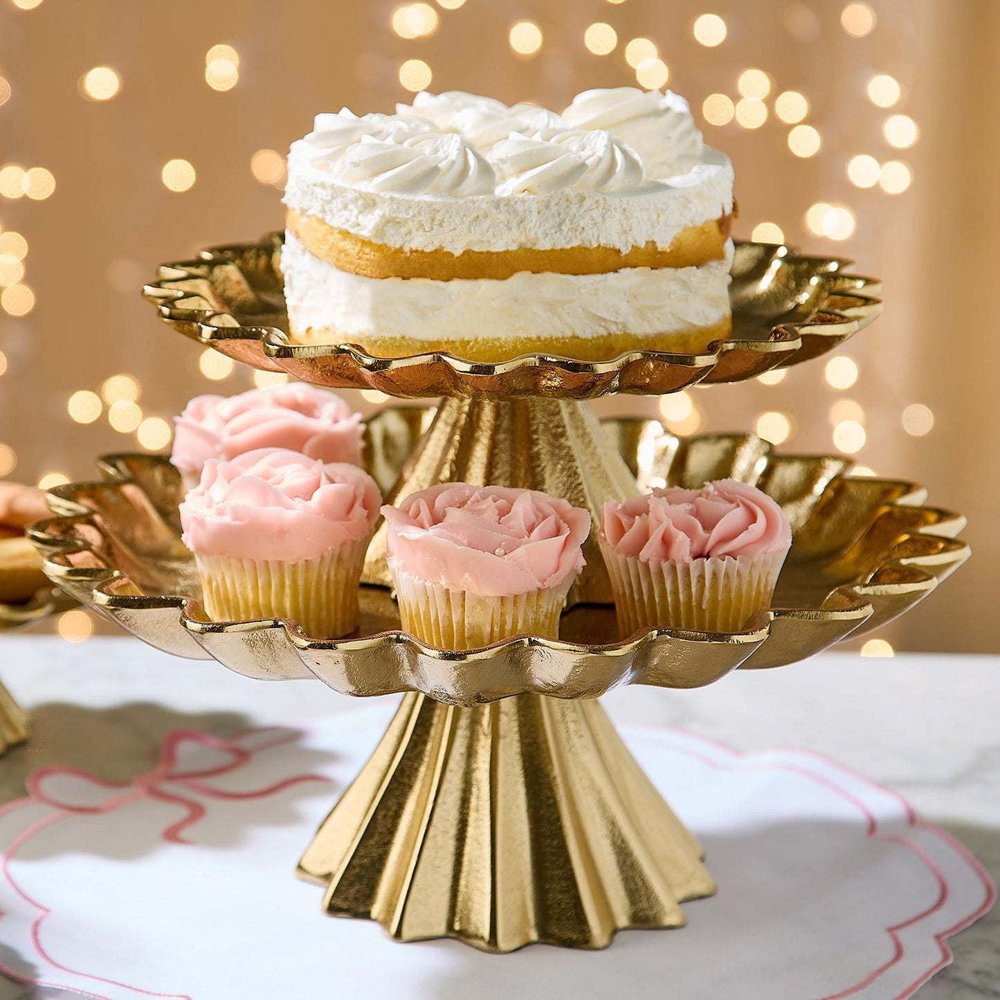 Scalloped Edge Gold Cake Stands (*Three Sizes*)