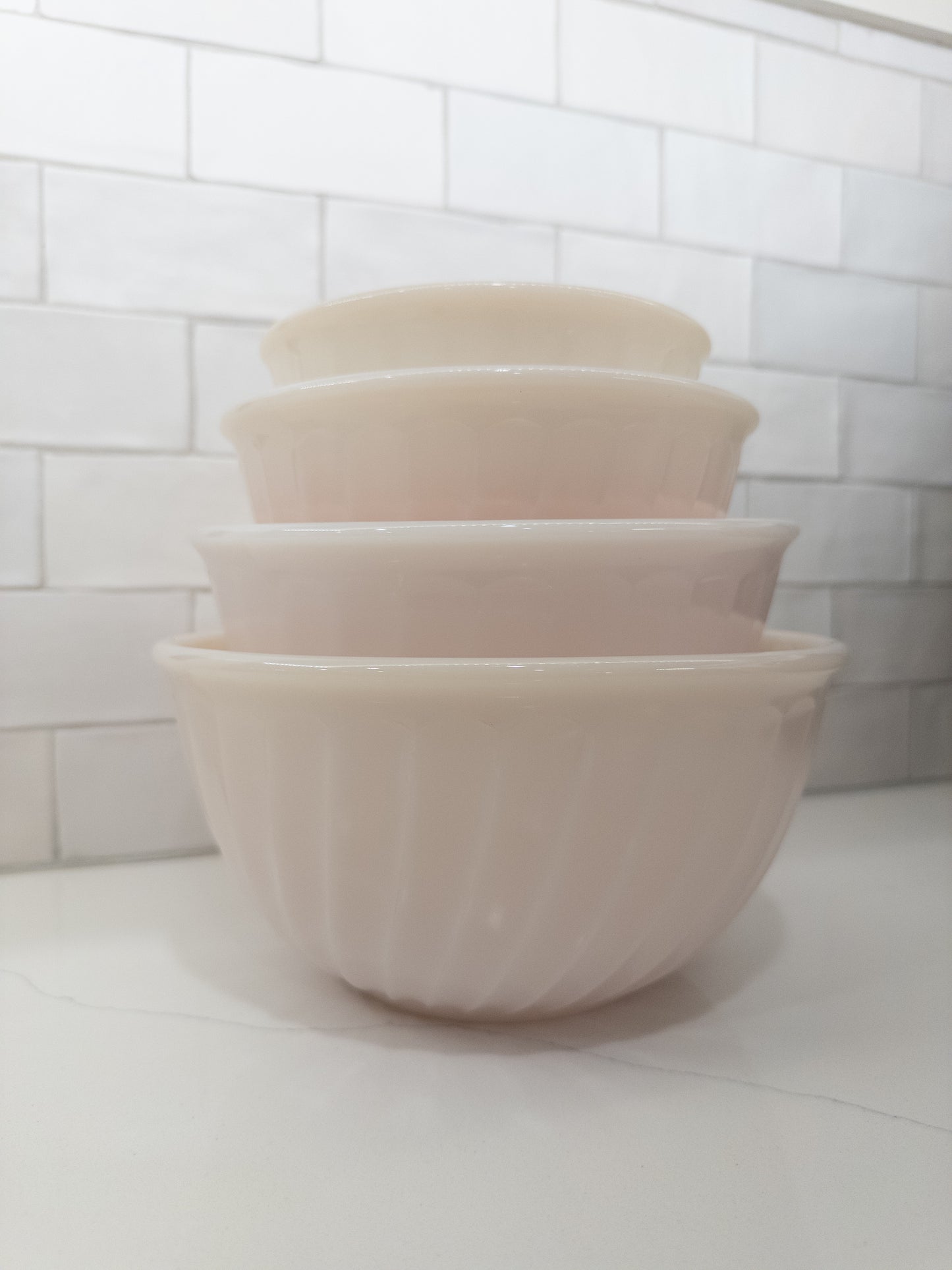 S/4, Vintage Fire King Ivory Swirl Mixing Bowl