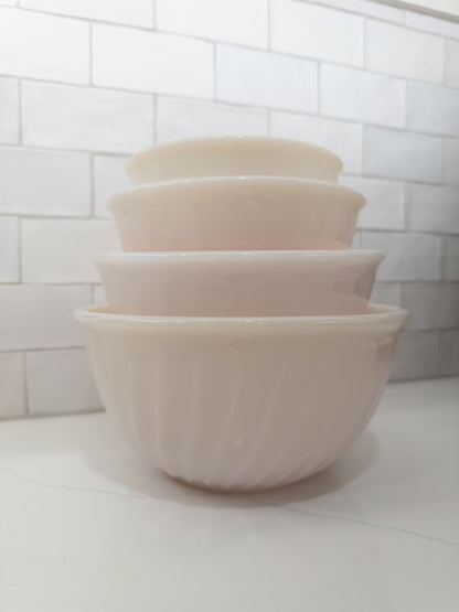 S/4, Vintage Fire King Ivory Swirl Mixing Bowl