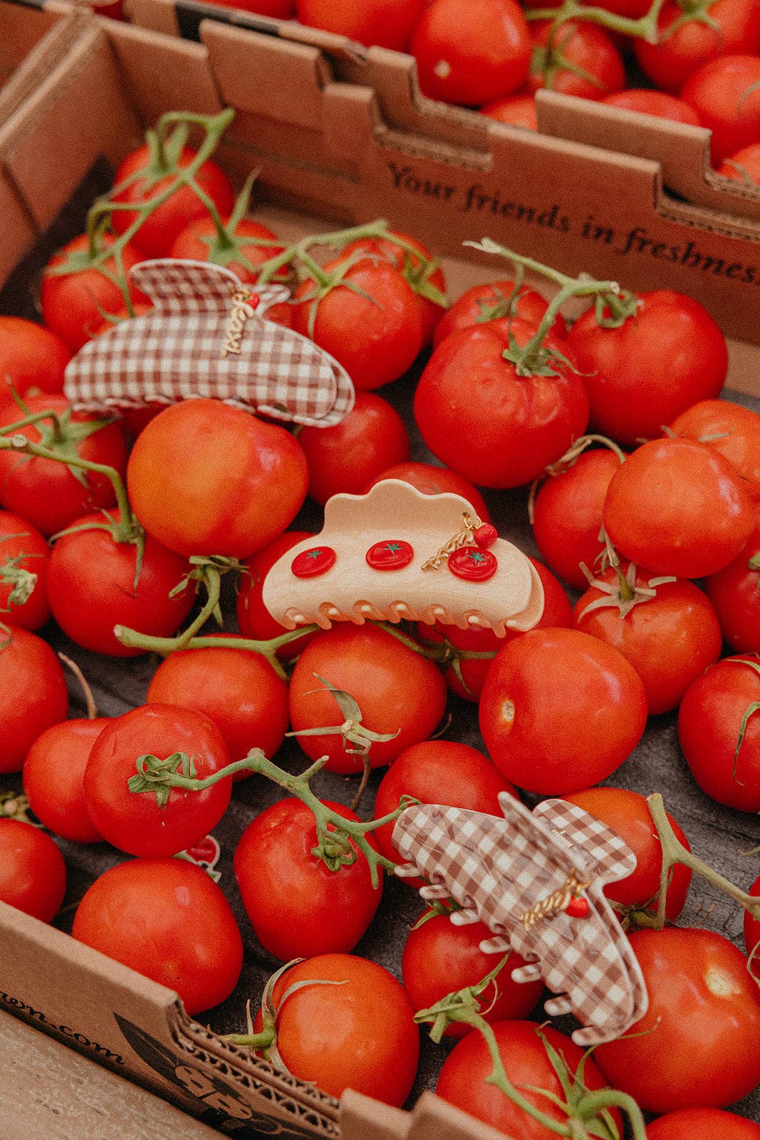 Tomato Charmed Claw Hair Clip