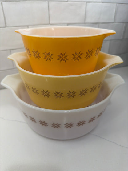 S/3, Vintage Pyrex Town & Country Cinderella Casserole Dish Set