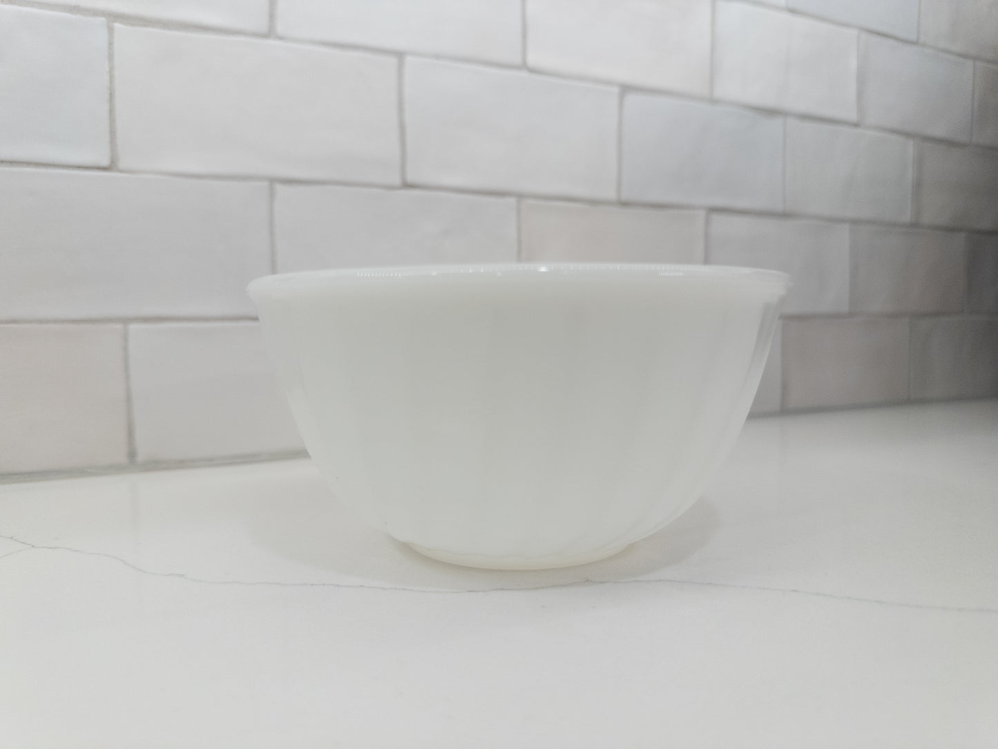 Vintage Anchor Hocking Fire King 6" Milk Glass Swirl Bowl
