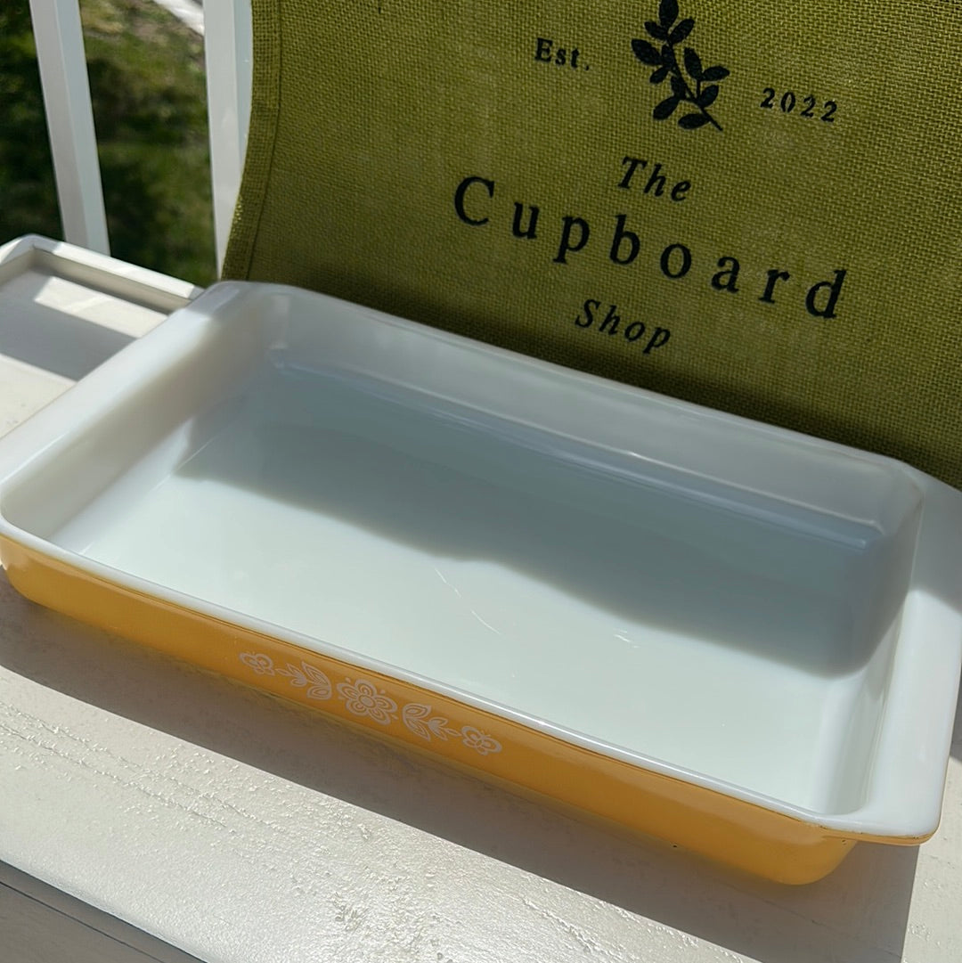 Vintage Pyrex 933 Butterfly Gold Lasagna Pan Rectangular Baking Dish