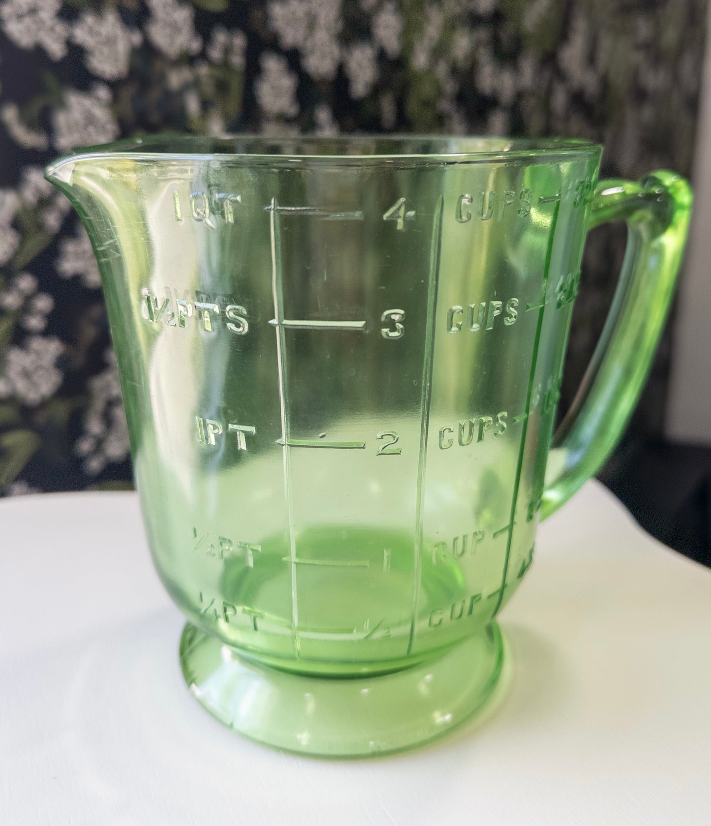 Vintage Uranium Measuring Cup w/ Reamer