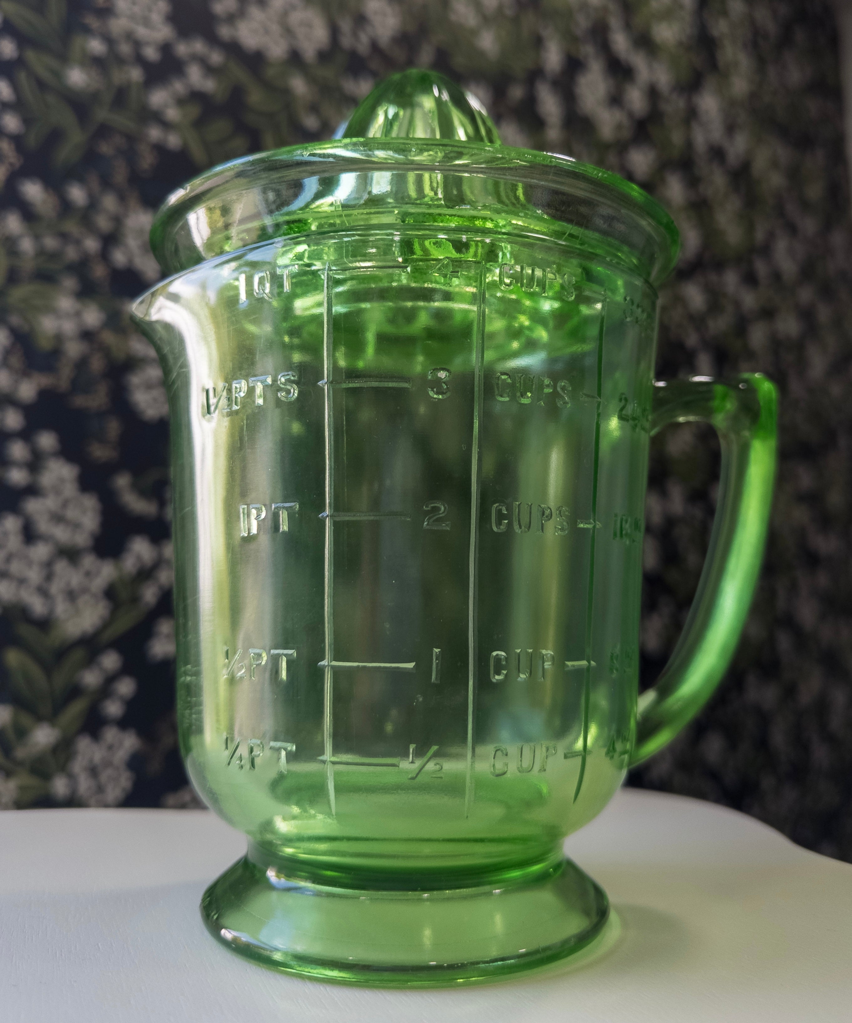 Vintage Uranium Measuring Cup w/ Reamer