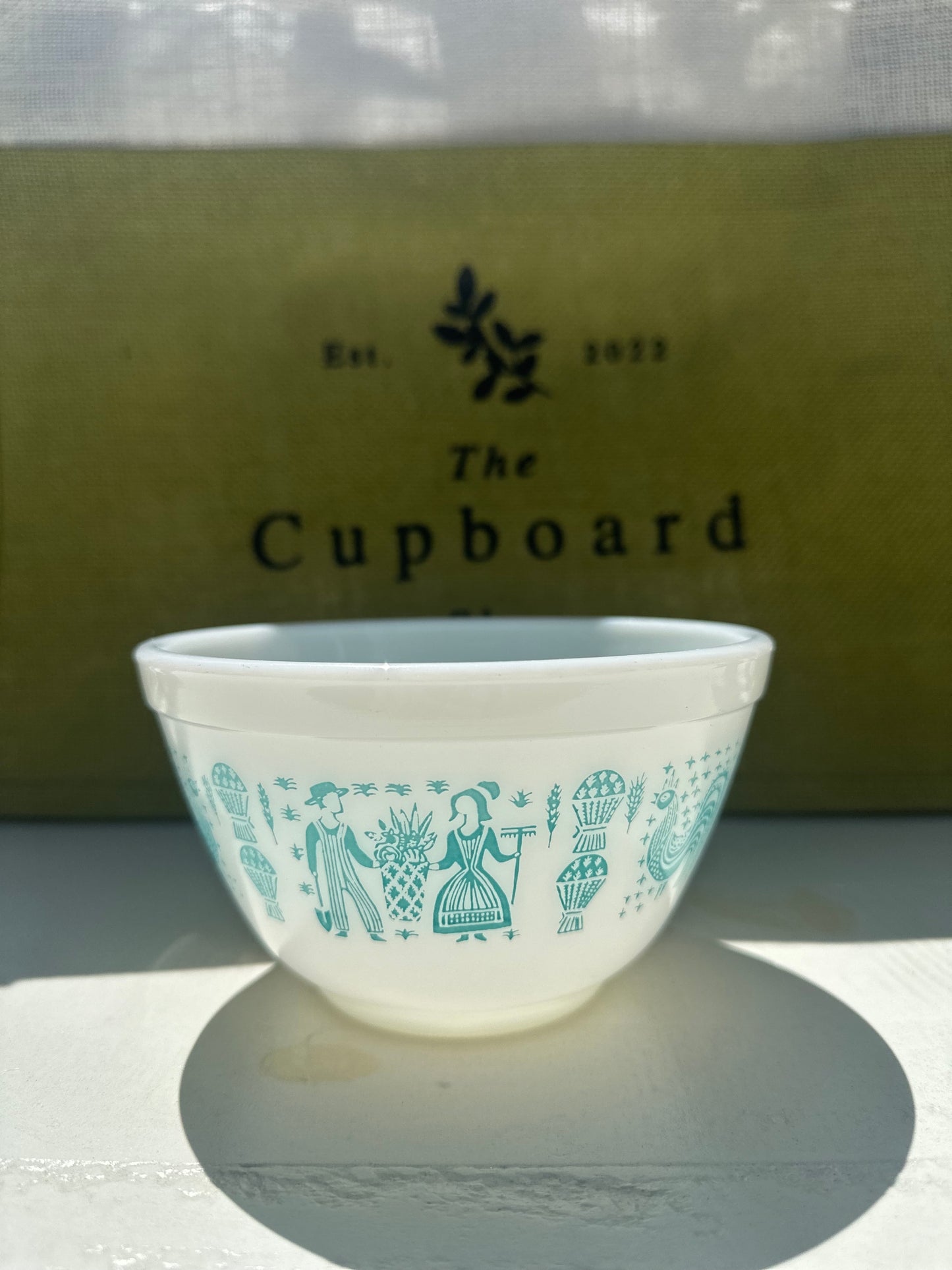 Vintage Pyrex Butterprint 401 Mixing Bowl