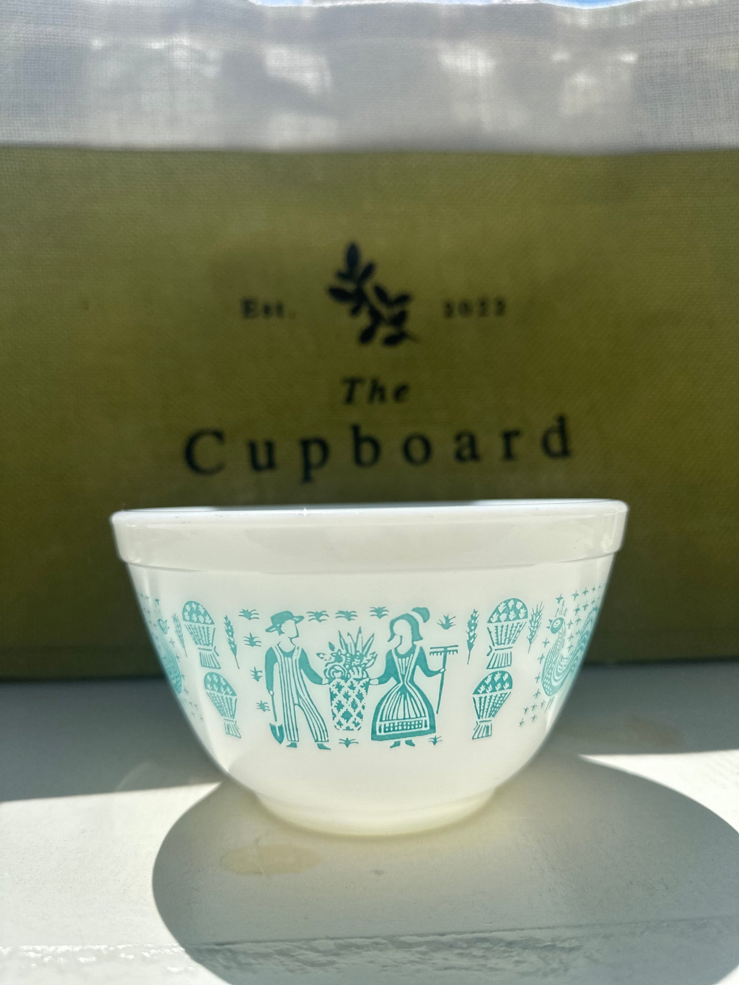 Vintage Pyrex Butterprint 401 Mixing Bowl