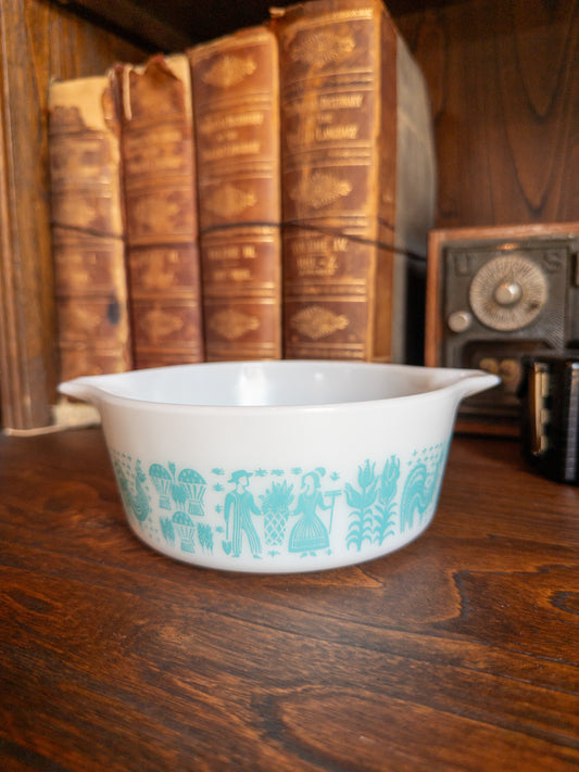 Vintage Pyrex 472 Turquoise Amish Butterprint Cinderella Casserole