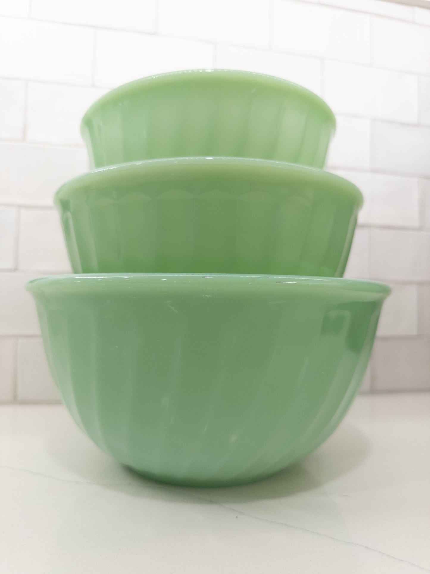 S/3 Vintage Fire-King Jadeite Swirl Mixing Bowls