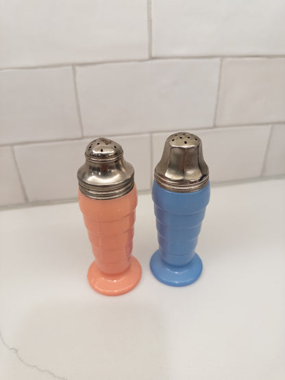 Vintage Hazel Altas Moderntone Platonite Salt & Pepper Shakers