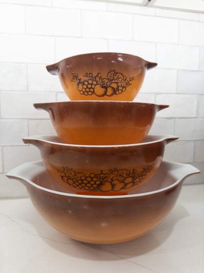 S/4, Vintage Pyrex Old Orchard Cinderella Mixing Bowl Set