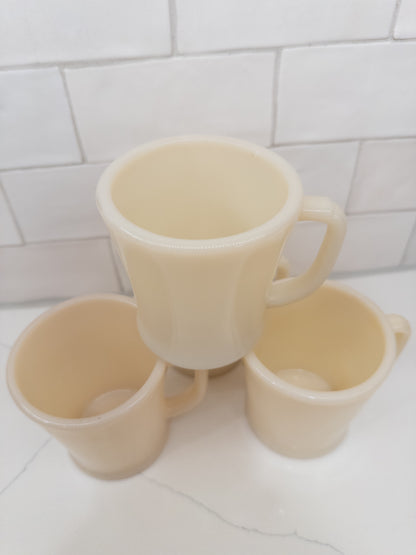S/4, Vintage Fire King Ivory D Handle Milk Glass Mugs