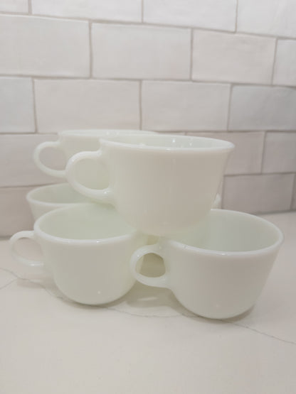 S/6, Vintage Pyrex Milk Glass Mug