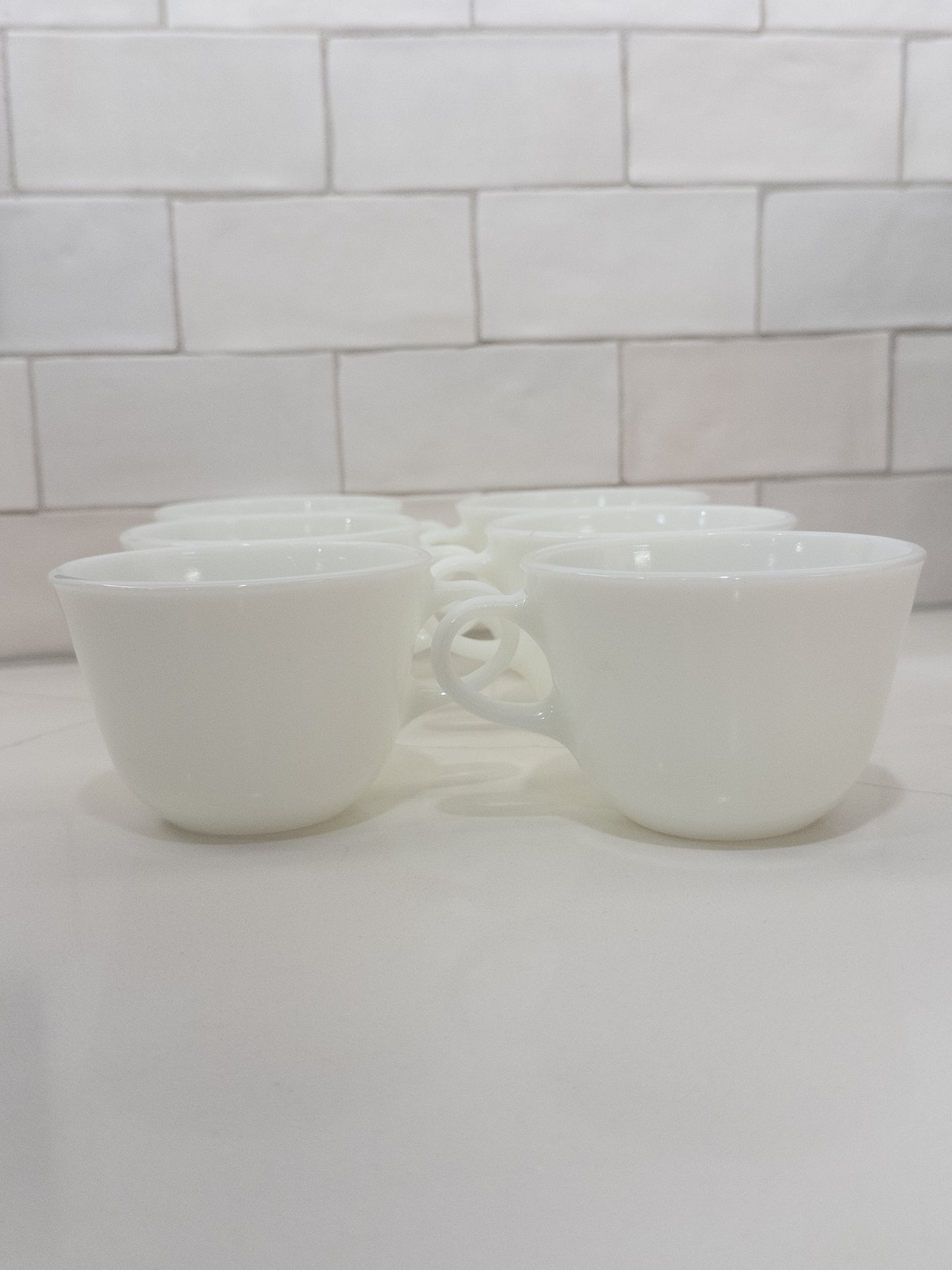 S/6, Vintage Pyrex Milk Glass Mug