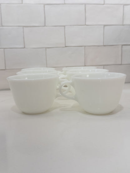 S/6, Vintage Pyrex Milk Glass Mug