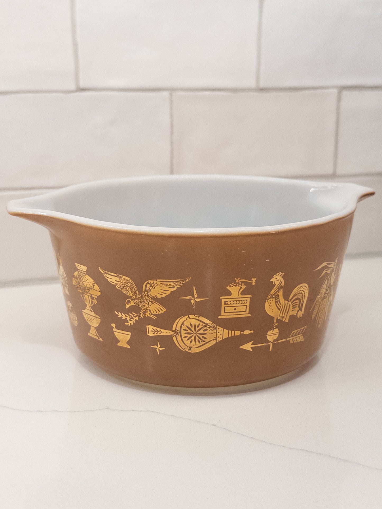 Vintage Pyrex 473 Early American Cinderella Casserole Dish