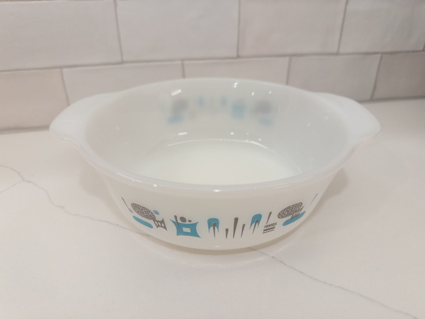 Vintage Anchor Hocking Fire-King 'Atomic Blue Heaven' Milk Glass Casserole Dish