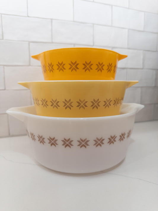 S/3, Vintage Pyrex Town & Country Cinderella Casserole Dish Set