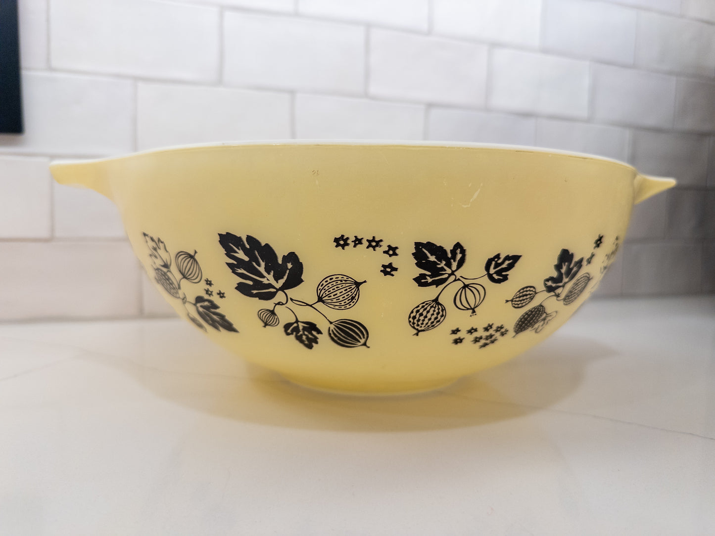 Vintage Pyrex 444 Pale Yellow Black Gooseberry Cinderella Mixing Bowl