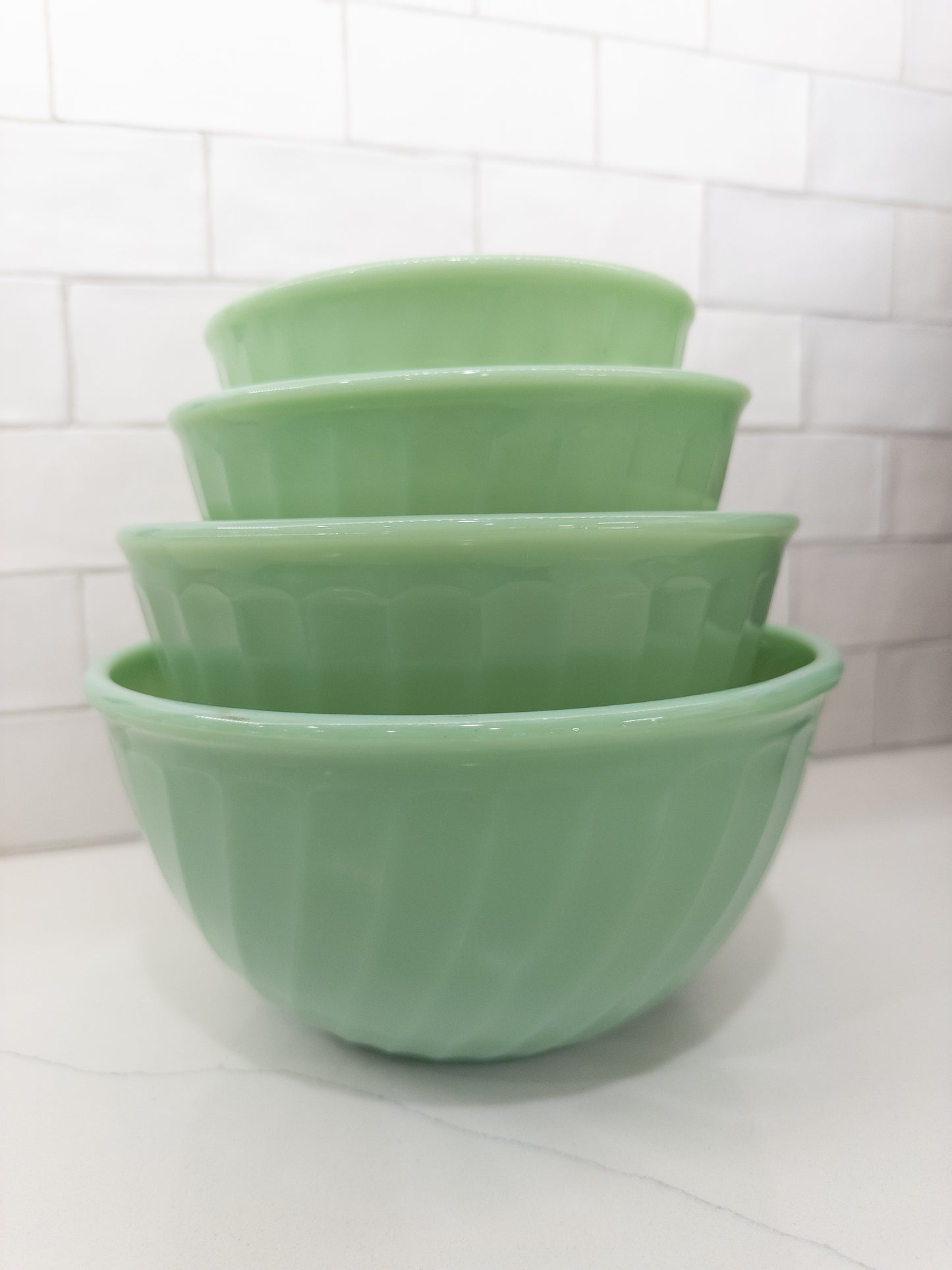 S/4 Vintage Fire-King Jadeite Swirl Mixing Bowls
