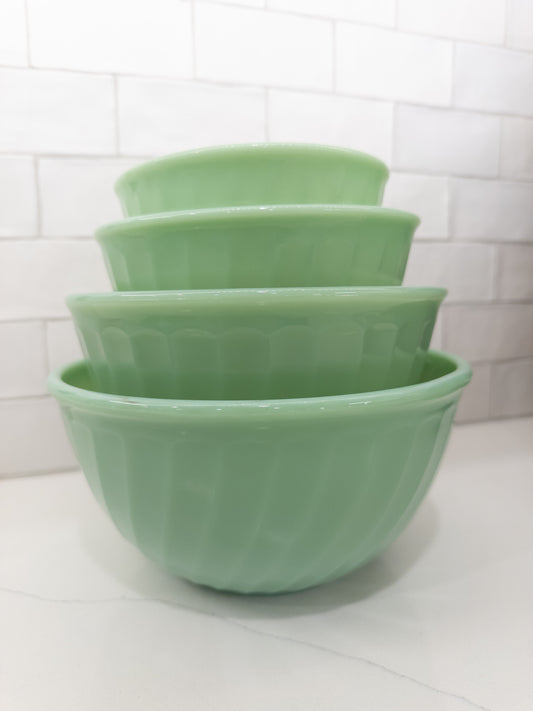 S/4 Vintage Fire-King Jadeite Swirl Mixing Bowls