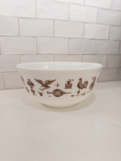 Vintage Pyrex 403 'Early American' Mixing Bowl