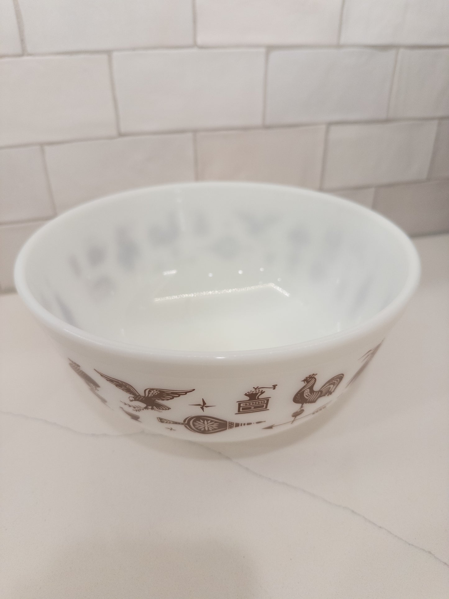 Vintage Pyrex 403 'Early American' Mixing Bowl