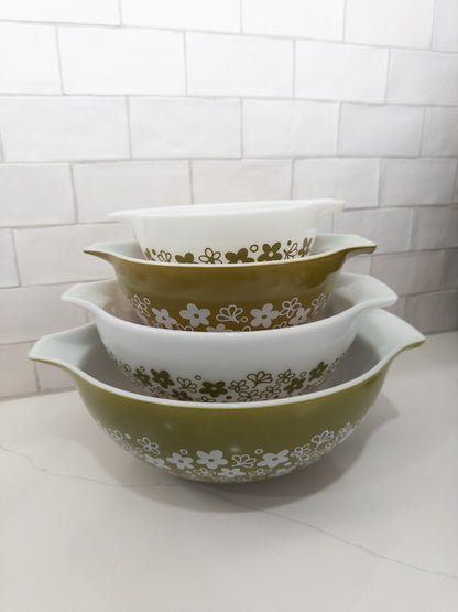 S/4, Vintage Pyrex 441, 442, 443, 444 Spring Blossom (Crazy Daisy) Mixing Bowls