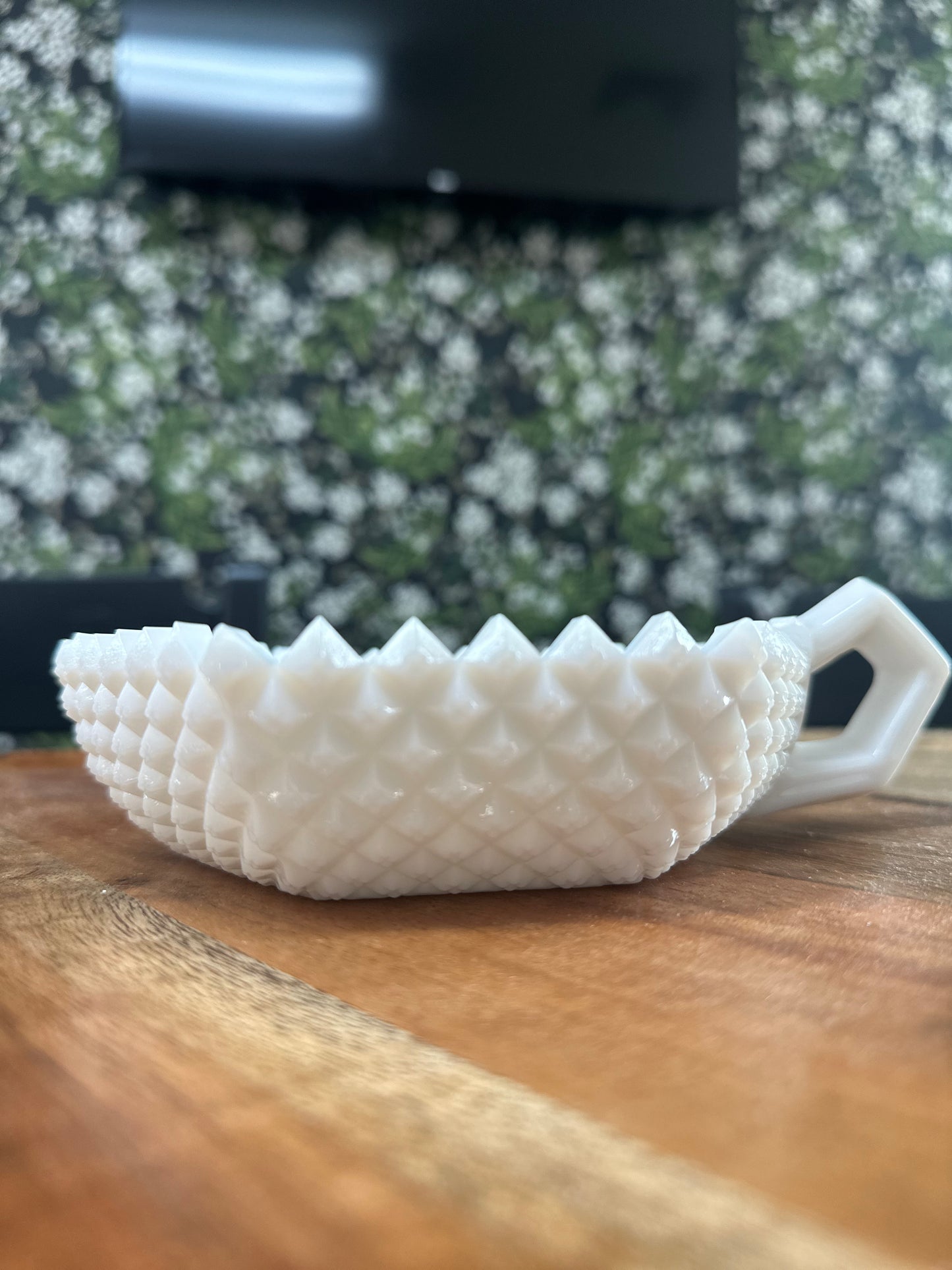 Vintage Westmoreland English Hobnail Milk Glass Nappy Dish