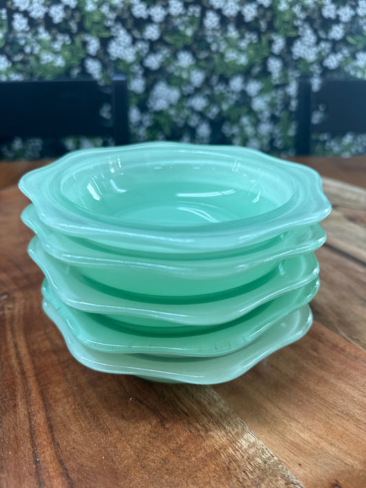 Set of 5, Vintage Pyrex Green Sprayware Wavy Rim Dessert Bowls