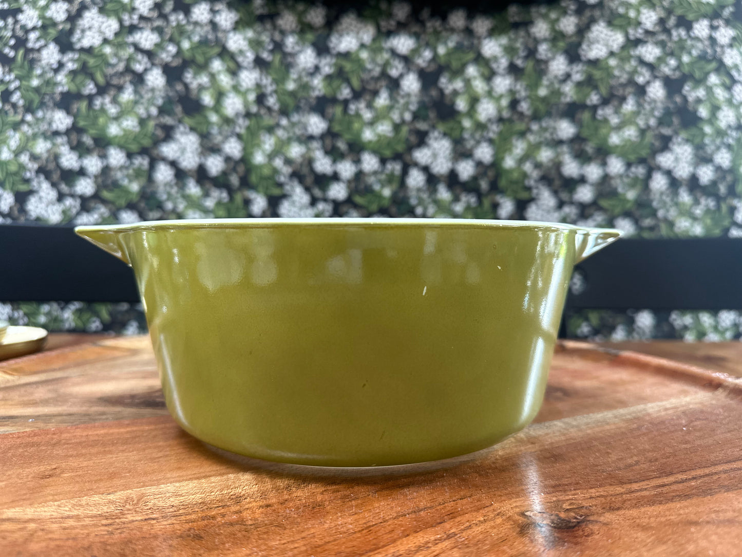 Vintage Pyrex 475 2.5 quart Verde Casserole Dish