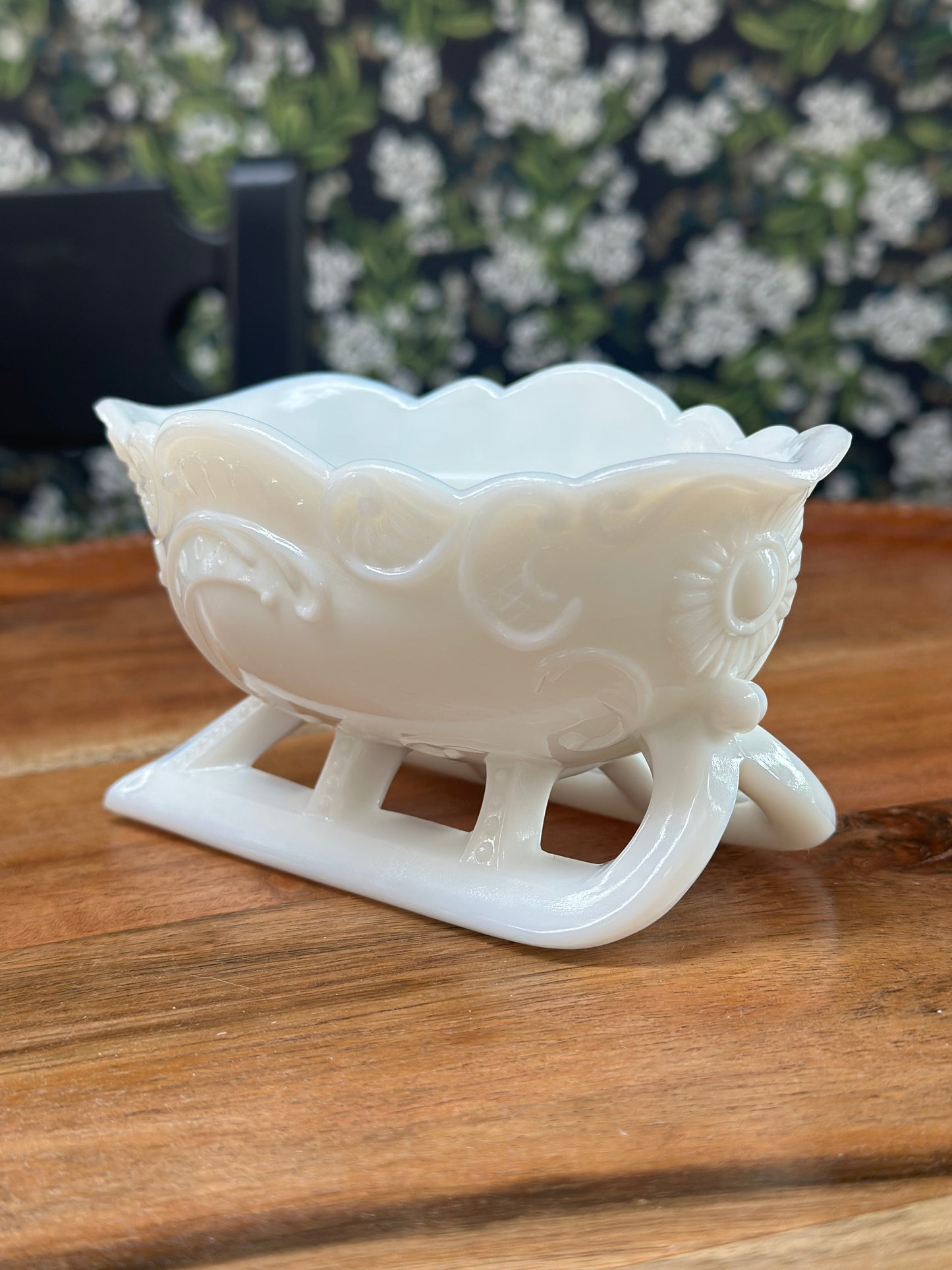 Vintage Westmoreland Milk Glass Christmas Sleigh