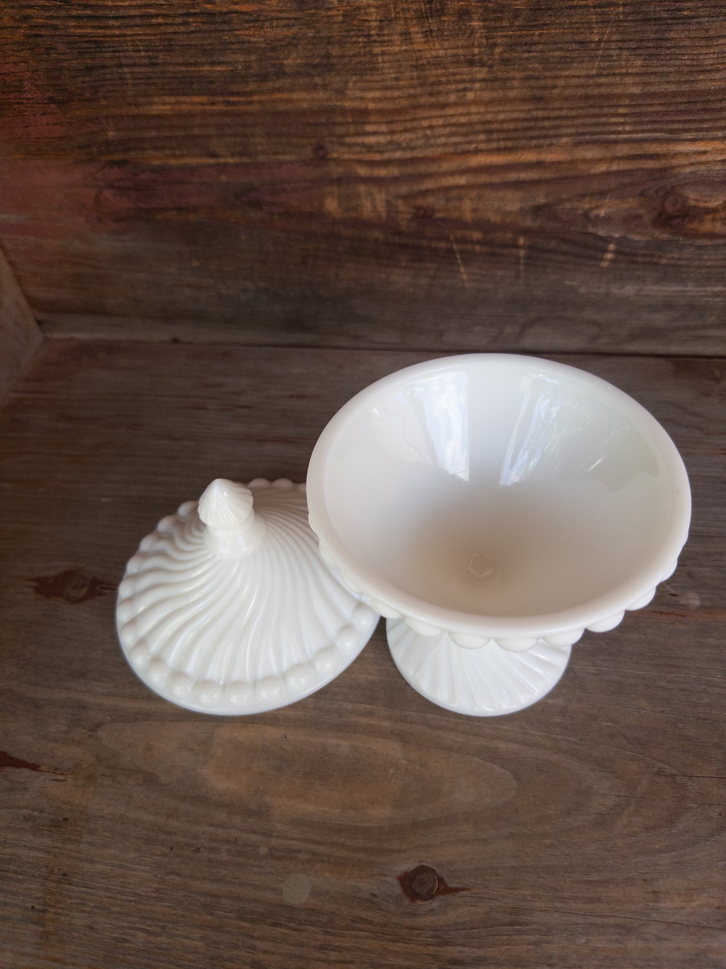 Vintage Westmoreland Swirl & Ball Pattern Milk Glass Covered Candy Dish