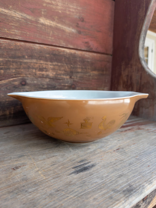 Vintage Pyrex 444 Early American Cinderella Mixing Bowl