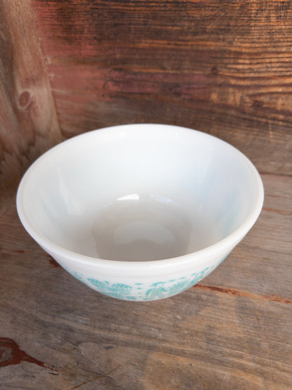 Vintage Pyrex 402 Turquoise Amish Butterprint Mixing Bowl
