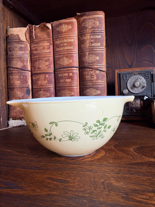 Vintage Pyrex 441 Shenandoah Pattern Cinderella Mixing Bowl