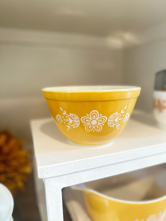 Vintage Pyrex 401 Butterfly Gold Mixing Bowl
